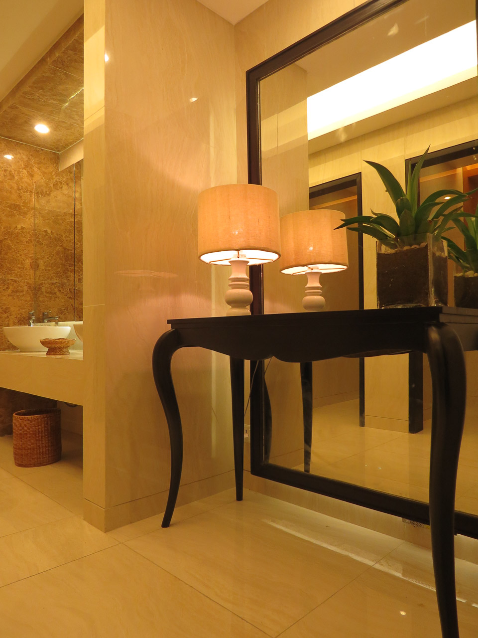 Thurizza-hotel-naypyitaw-mopa-designs-hospitality